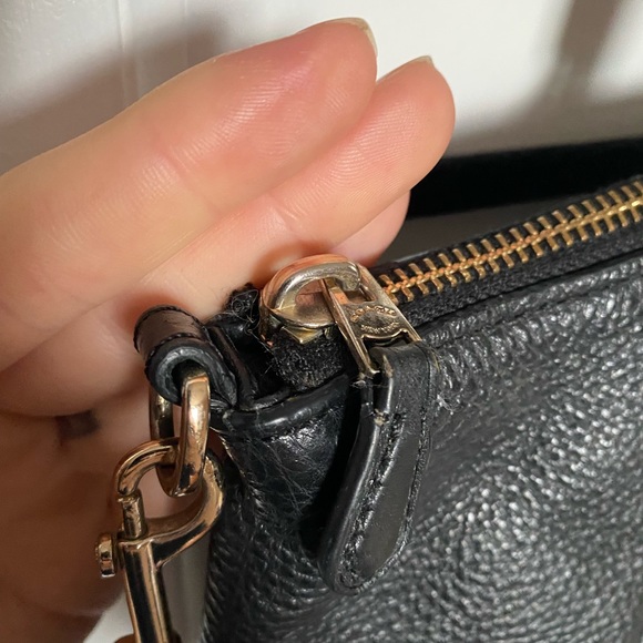 !SOLD! COACH PURSE - Picture 4 of 14